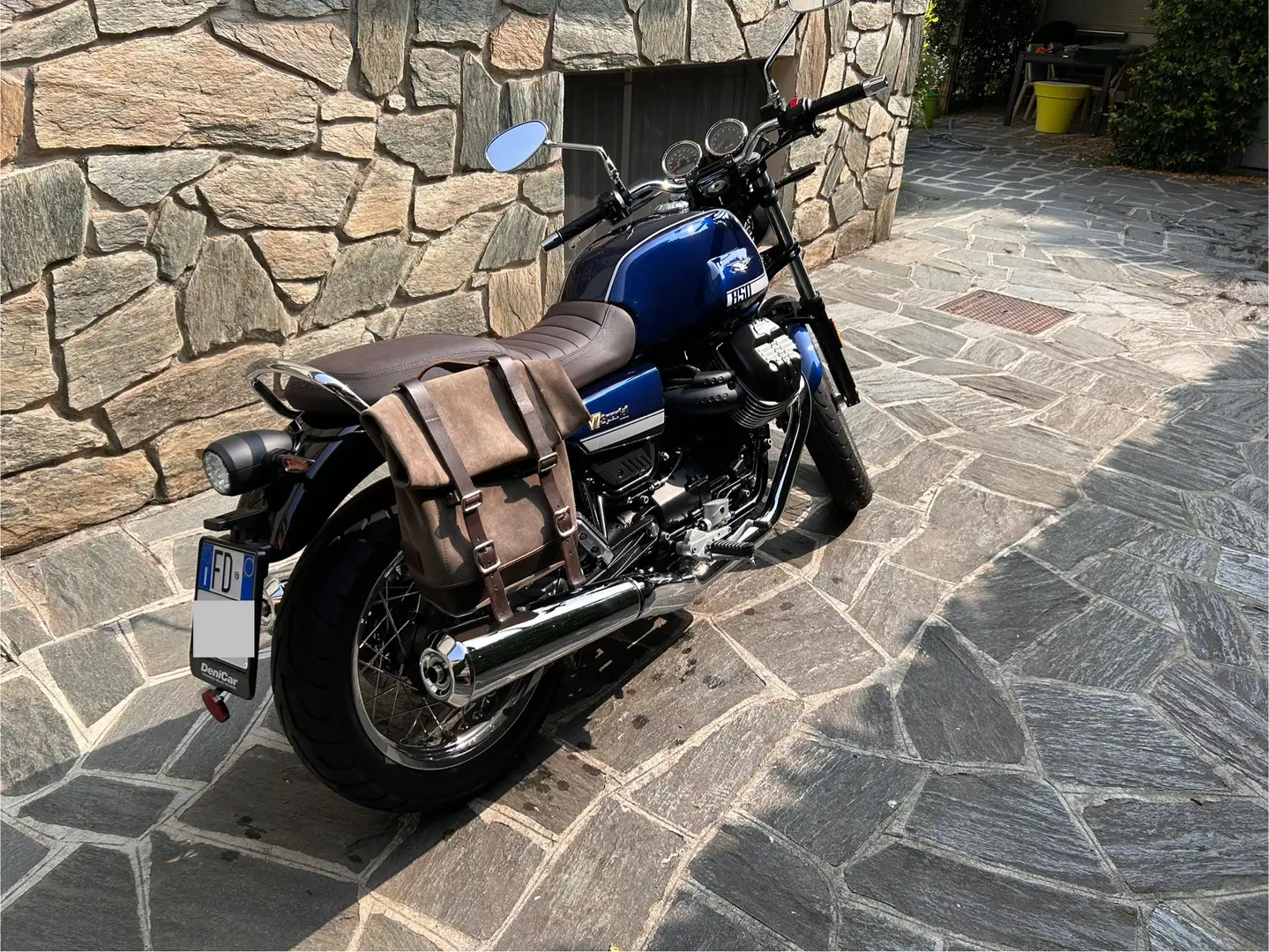 Moto Guzzi V 7 850 Special Blu/Azzurro - 2