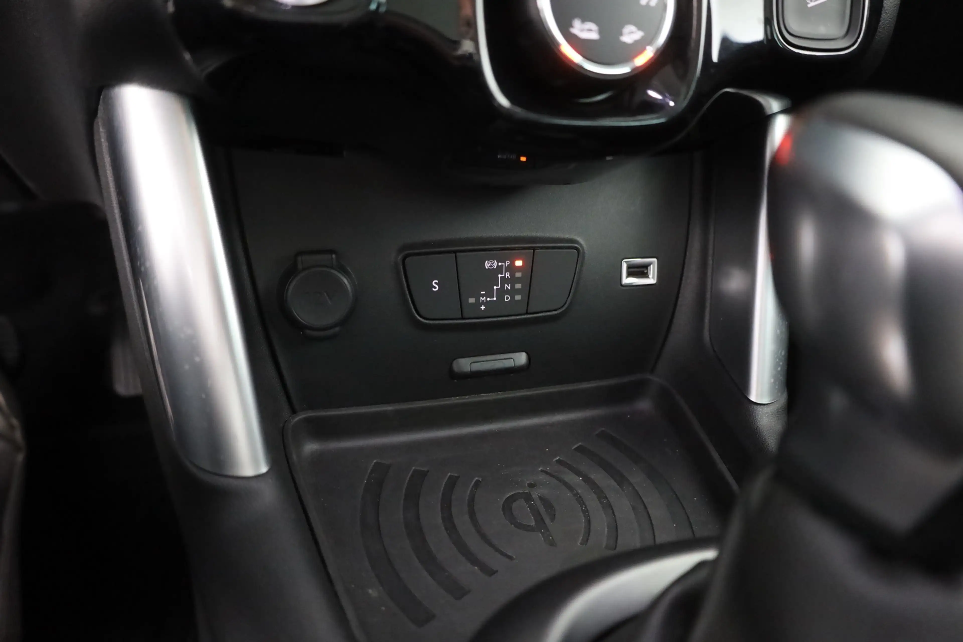 Citroen C3 Aircross 1.2 PureTech Aut. Head-Up Panorama — photo 14