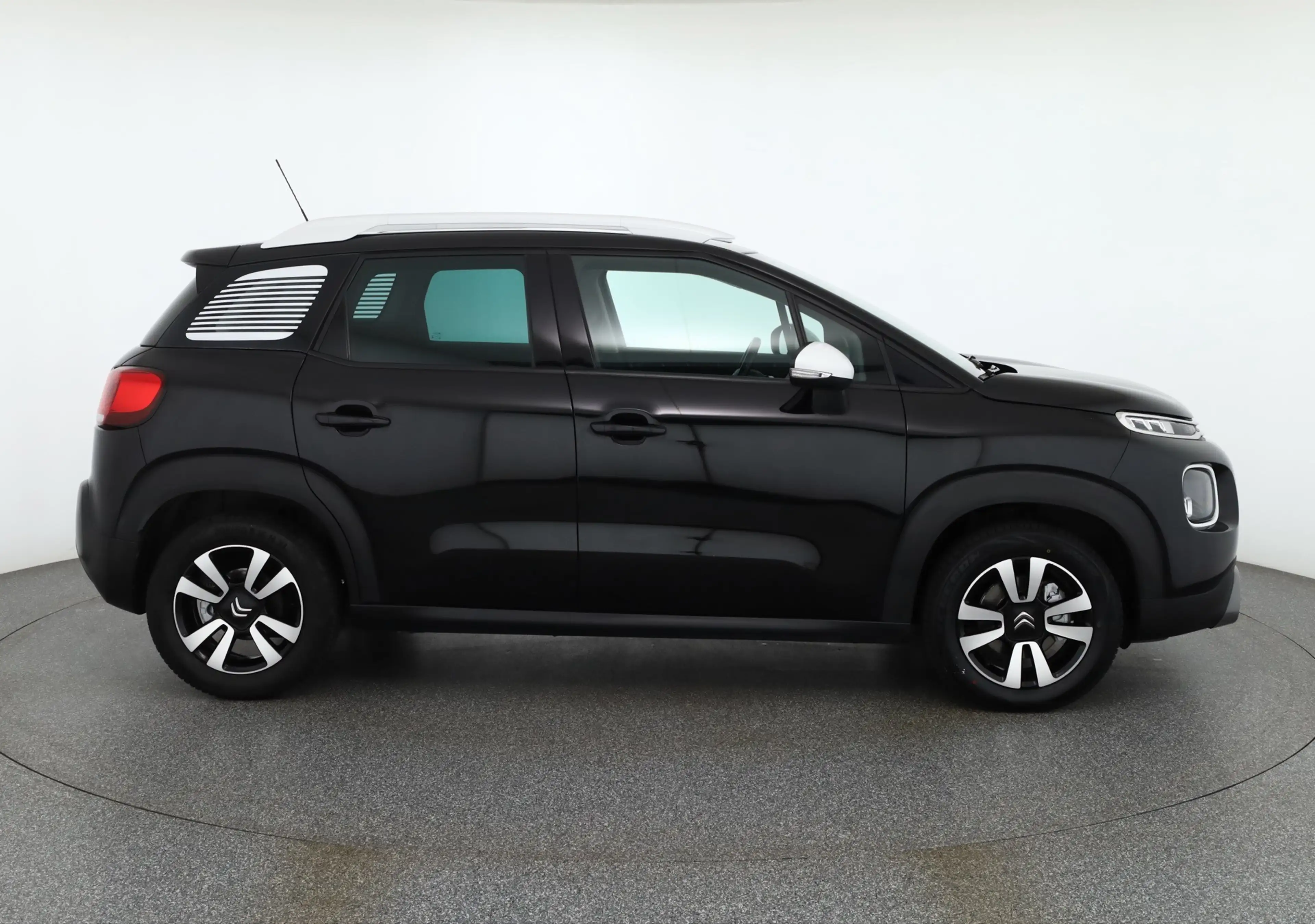 Citroen C3 Aircross 1.2 PureTech Aut. Head-Up Panorama — photo 6