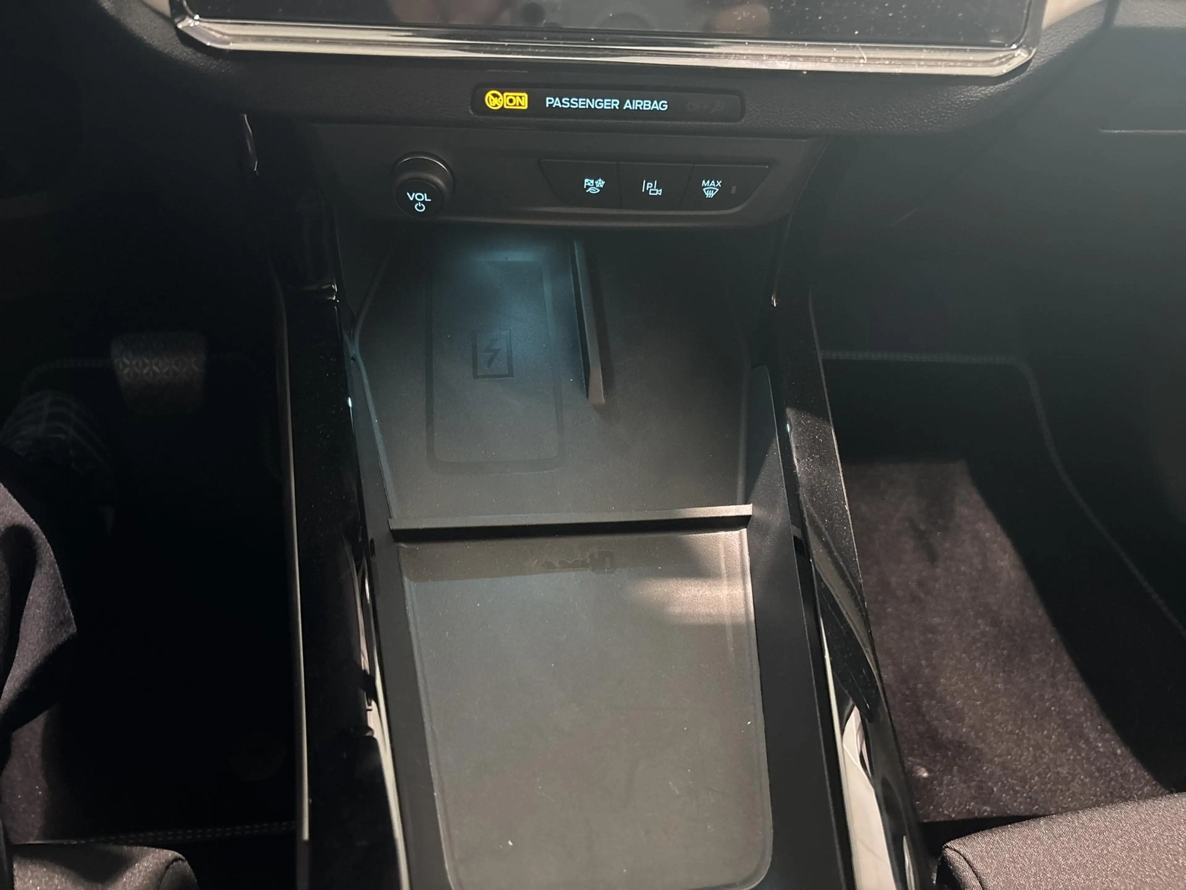 Ford Puma BEV Gen-E - Driver Assistance - 360 view - Carplay — photo 15