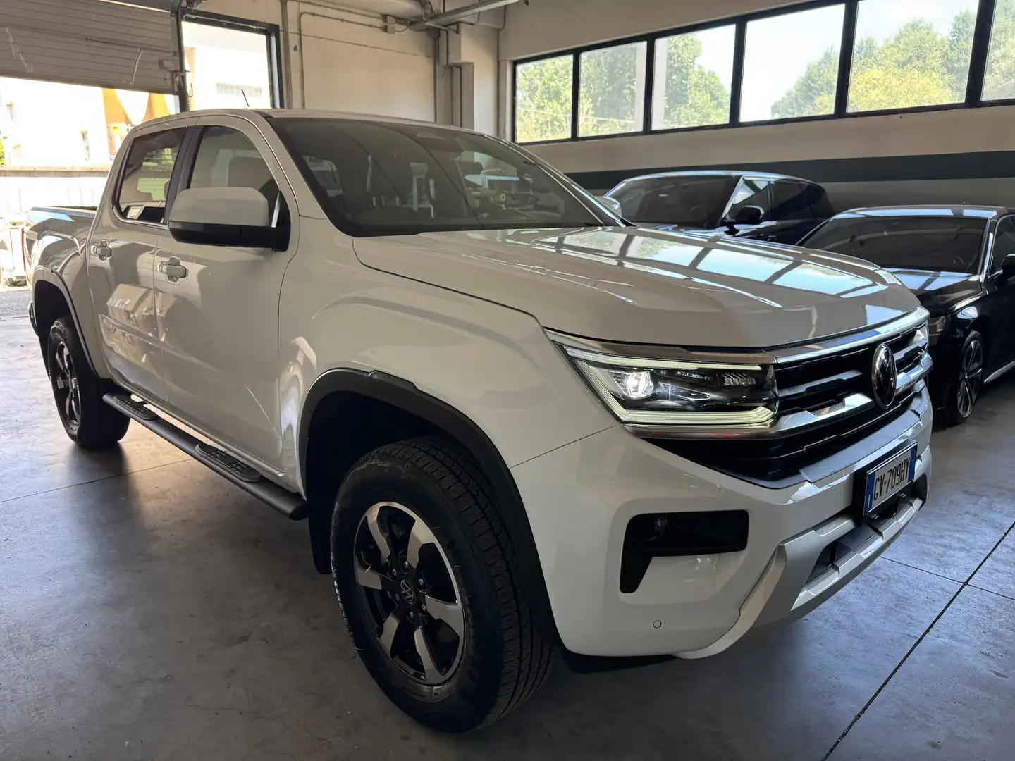 Volkswagen Amarok DC 2.0 tdi STYLE 4motion 204cv auto Bianco - 2