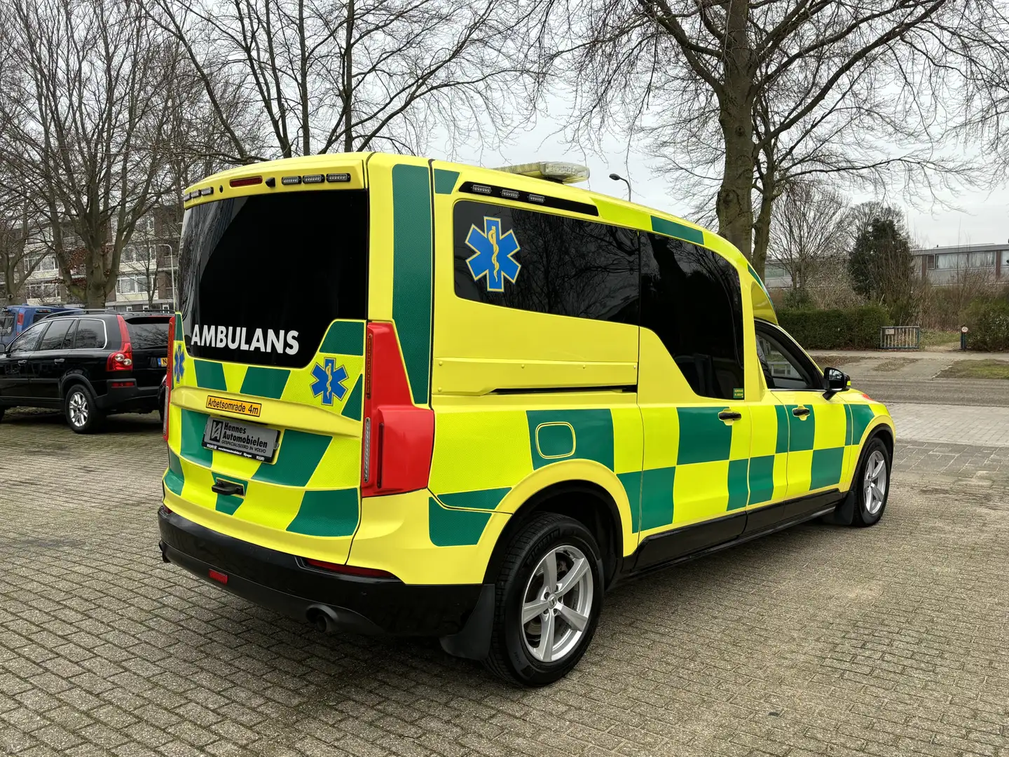Volvo XC90 D5 AWD NILSSON Ambulance Krankenwagen Ambulans Geel - 2
