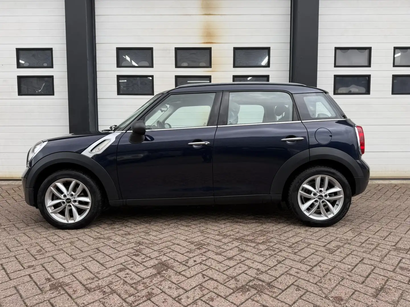 MINI One Countryman Mini 1.6 Business Line Blau - 2
