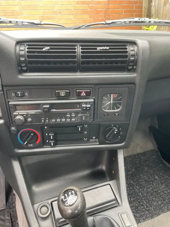 BMW 325i Cabrio H-Zulassung Oldtimer, foto 9