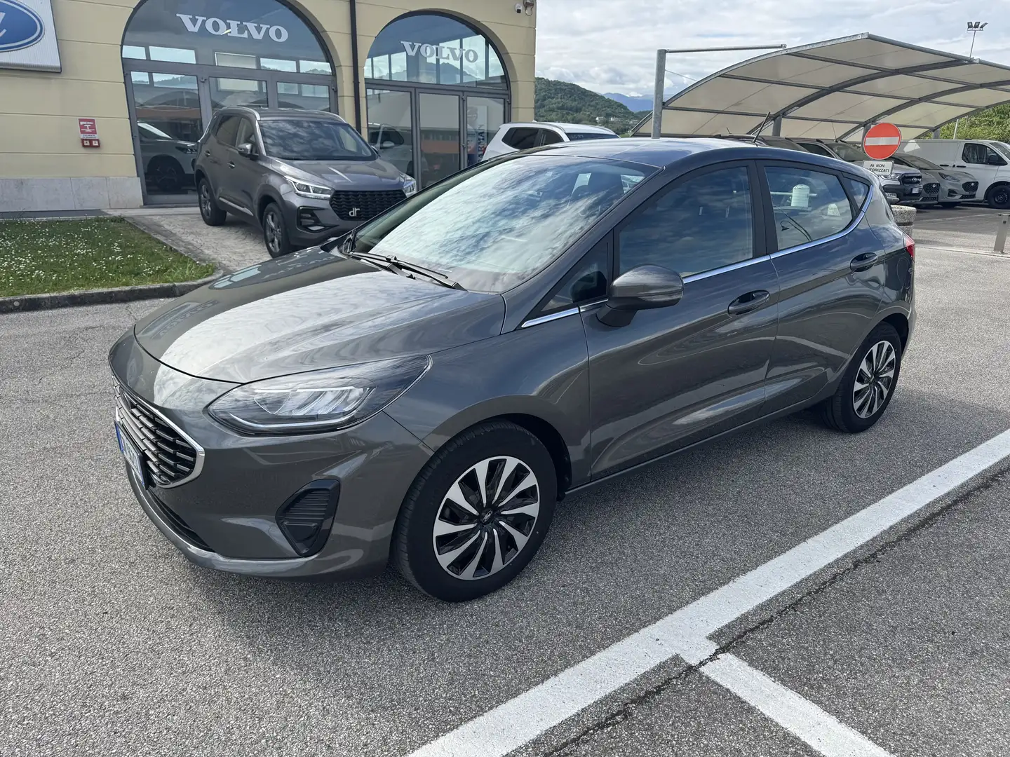 Ford Fiesta Titanium 1.1 Benzina 75CV 5 porte - NEOPATENTATI Grigio - 1