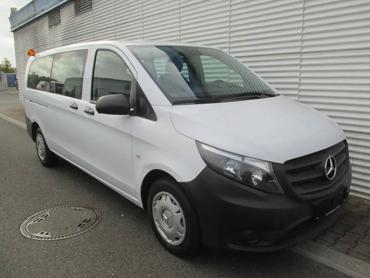 Mercedes-Benz Vito Tourer 109/110/111/114 CDI Pro FWD extralan Blanc - 1