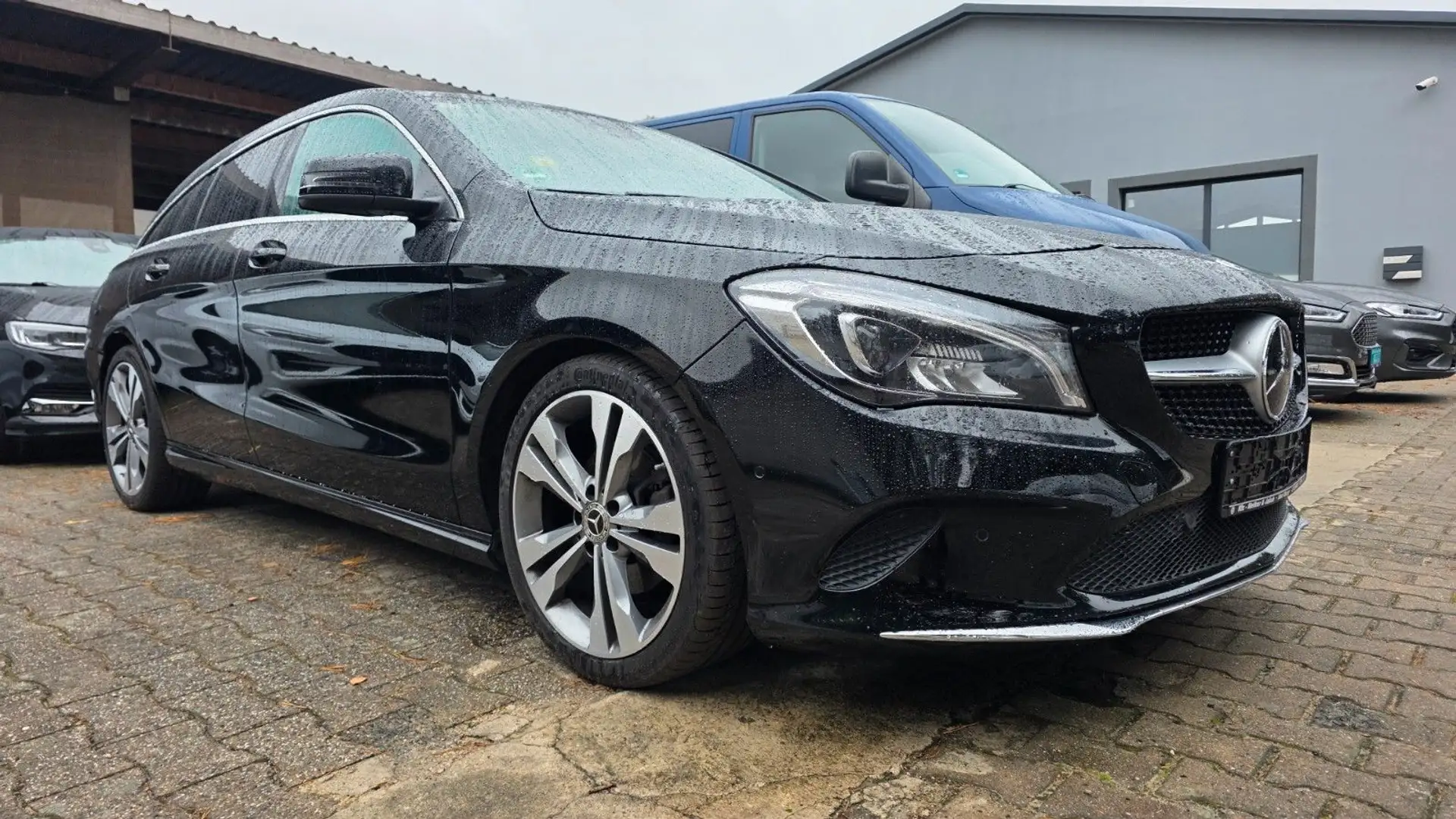 Mercedes-Benz CLA 220 CLA -Klasse Shooting Brake LED Schwarz - 2