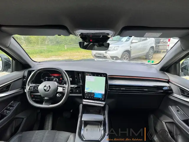 Renault Austral view 13
