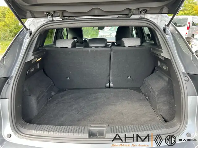 Renault Austral view 9