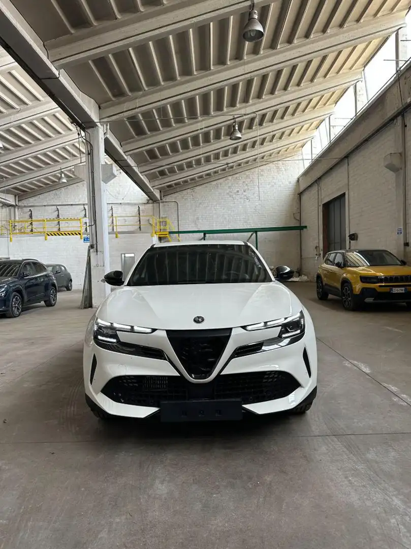 Alfa Romeo Junior 1.2 145 CV Hybrid eDCT6 Speciale Blanco - 2