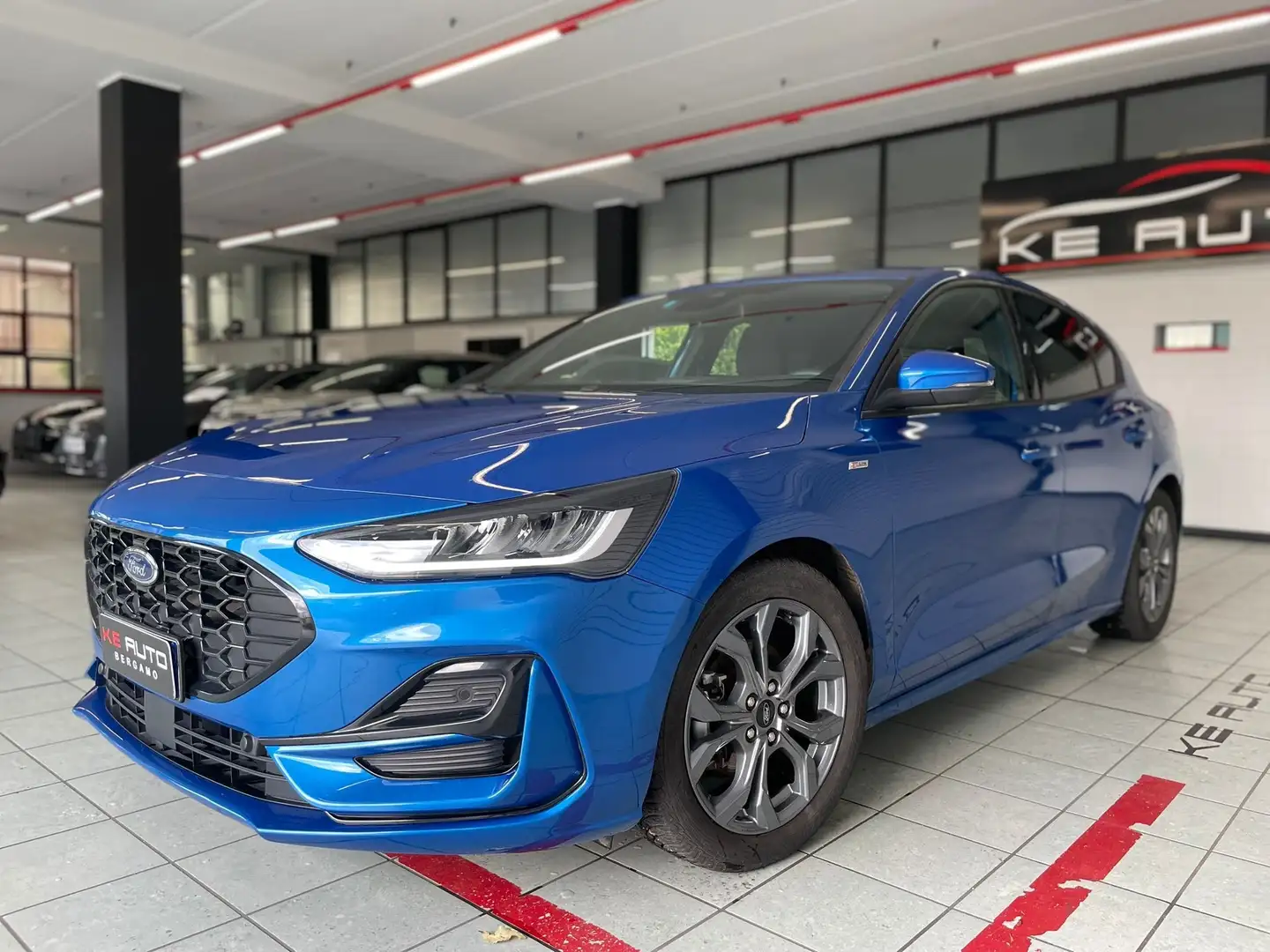 Ford Focus 1.0t ecoboost h ST-Line 125cv Синій - 1