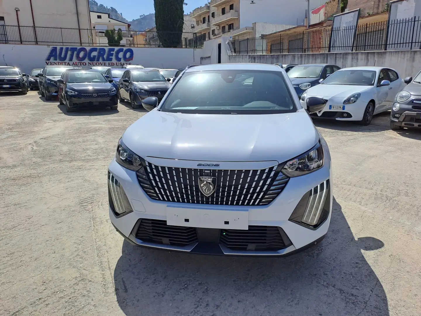 Peugeot 2008 2008 PureTech 100 S&S Allure Blanc - 2
