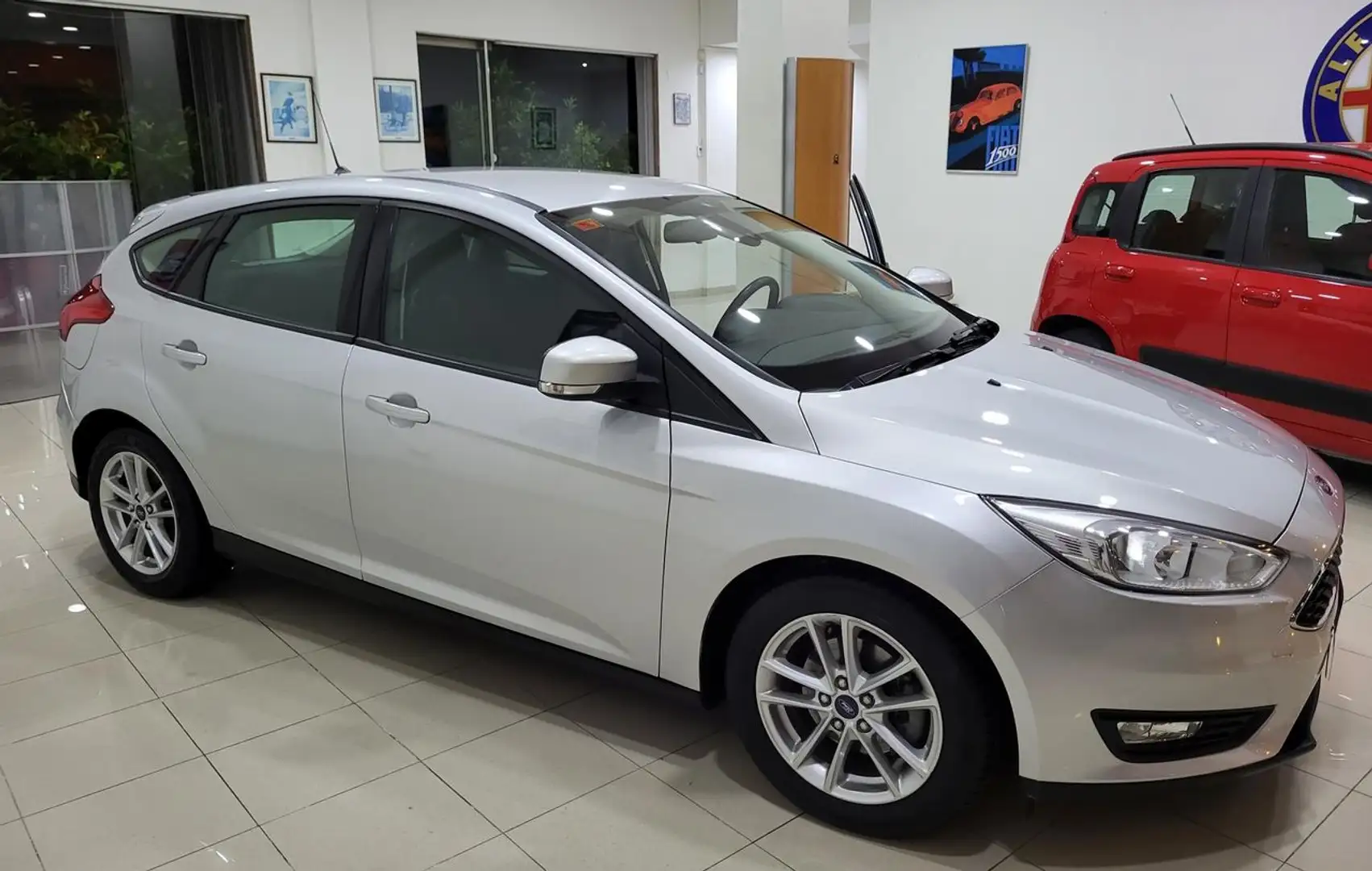 Ford Focus 1.0 Ecoboost Auto-S&S Trend+ 125 Argent - 1