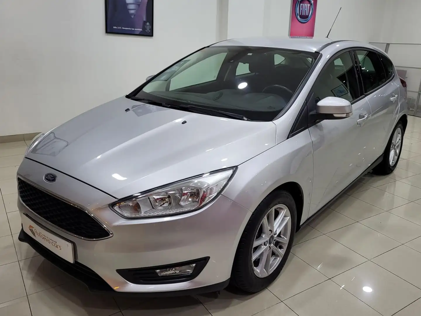 Ford Focus 1.0 Ecoboost Auto-S&S Trend+ 125 Argent - 2