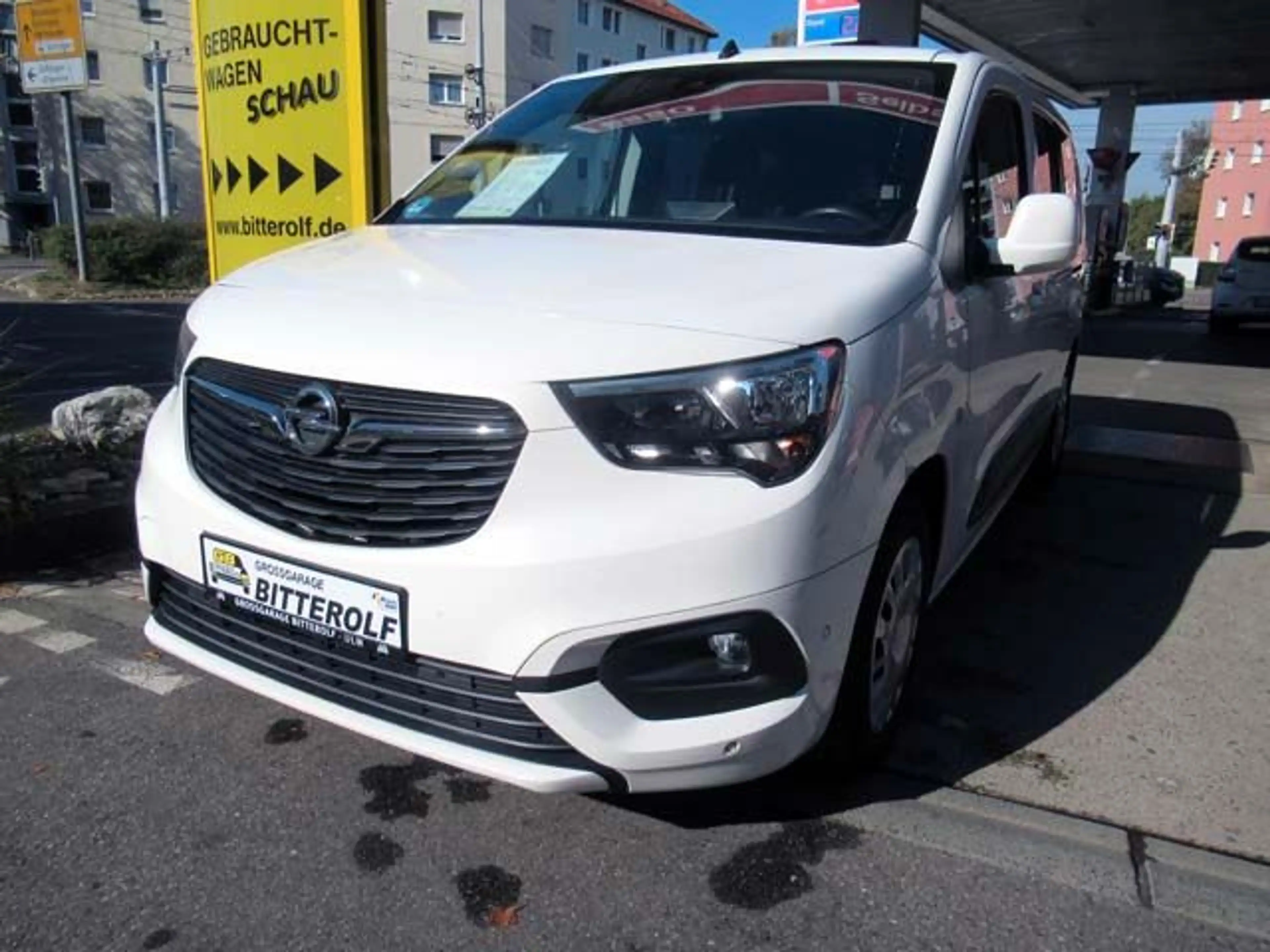 Opel Combo Life Edition 1.5D Navi/AHK/SHZ/RFK/PDC — photo 2