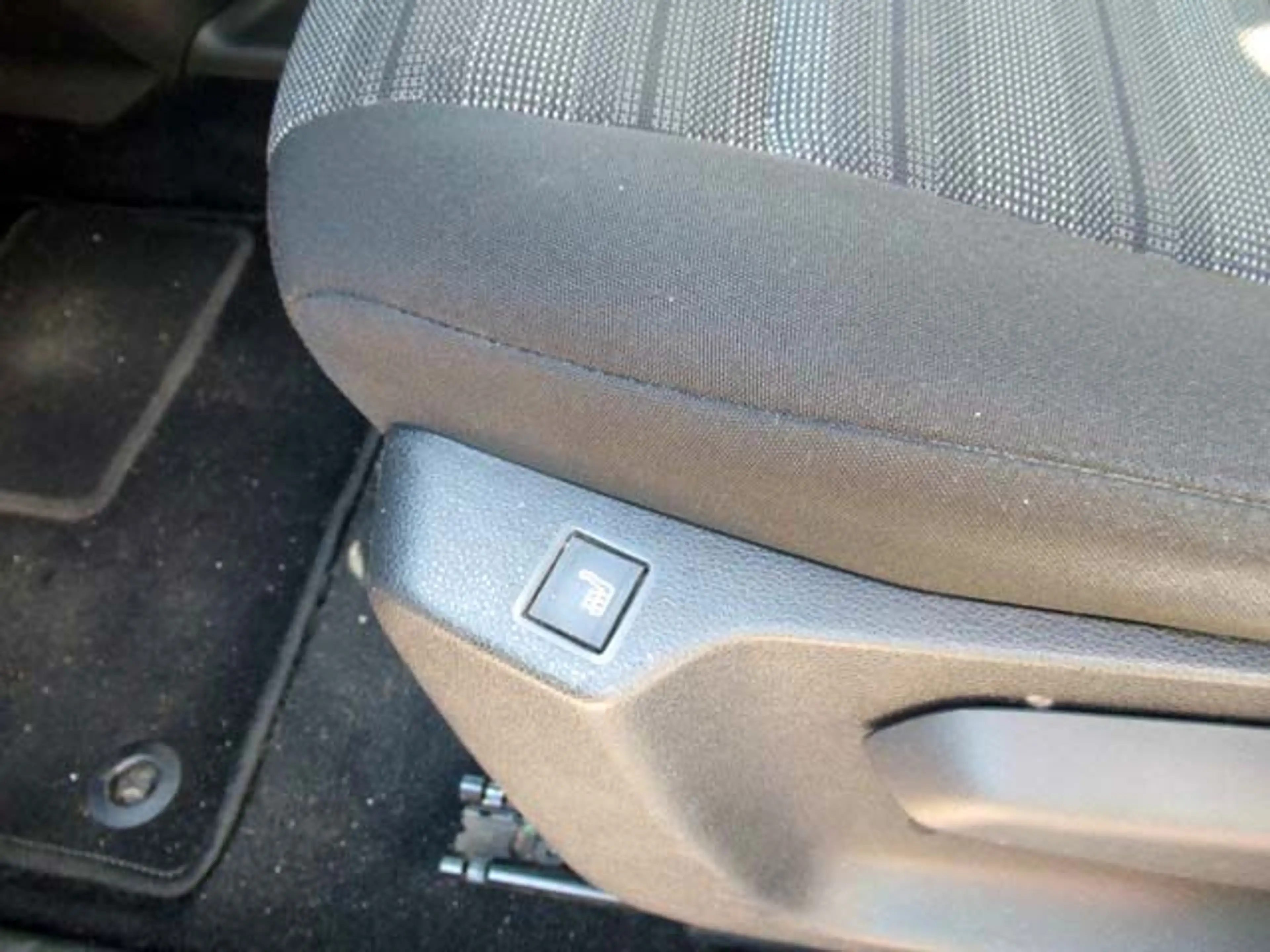 Opel Combo Life Edition 1.5D Navi/AHK/SHZ/RFK/PDC — photo 8