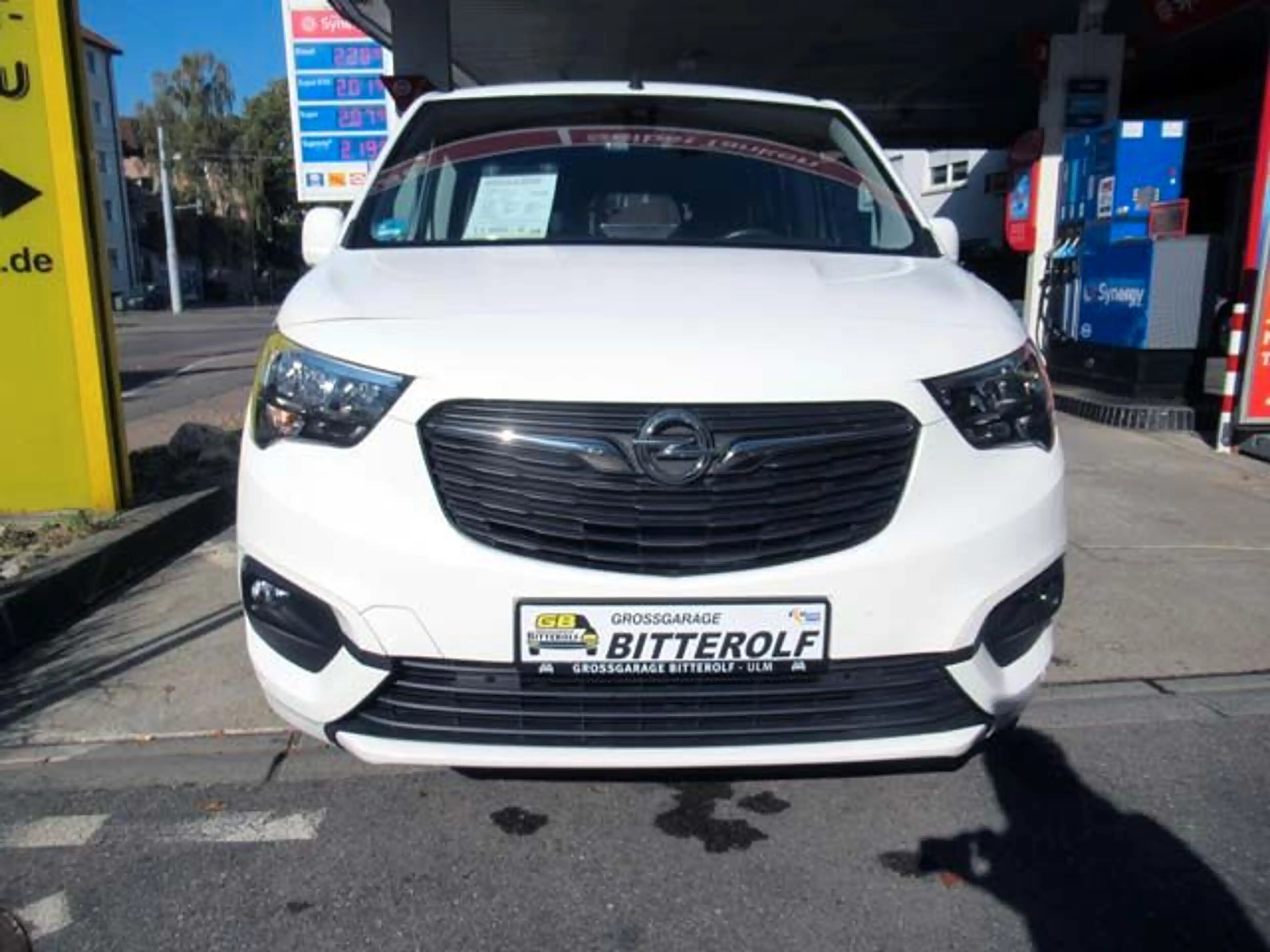 Opel Combo Life Edition 1.5D Navi/AHK/SHZ/RFK/PDC — photo 15