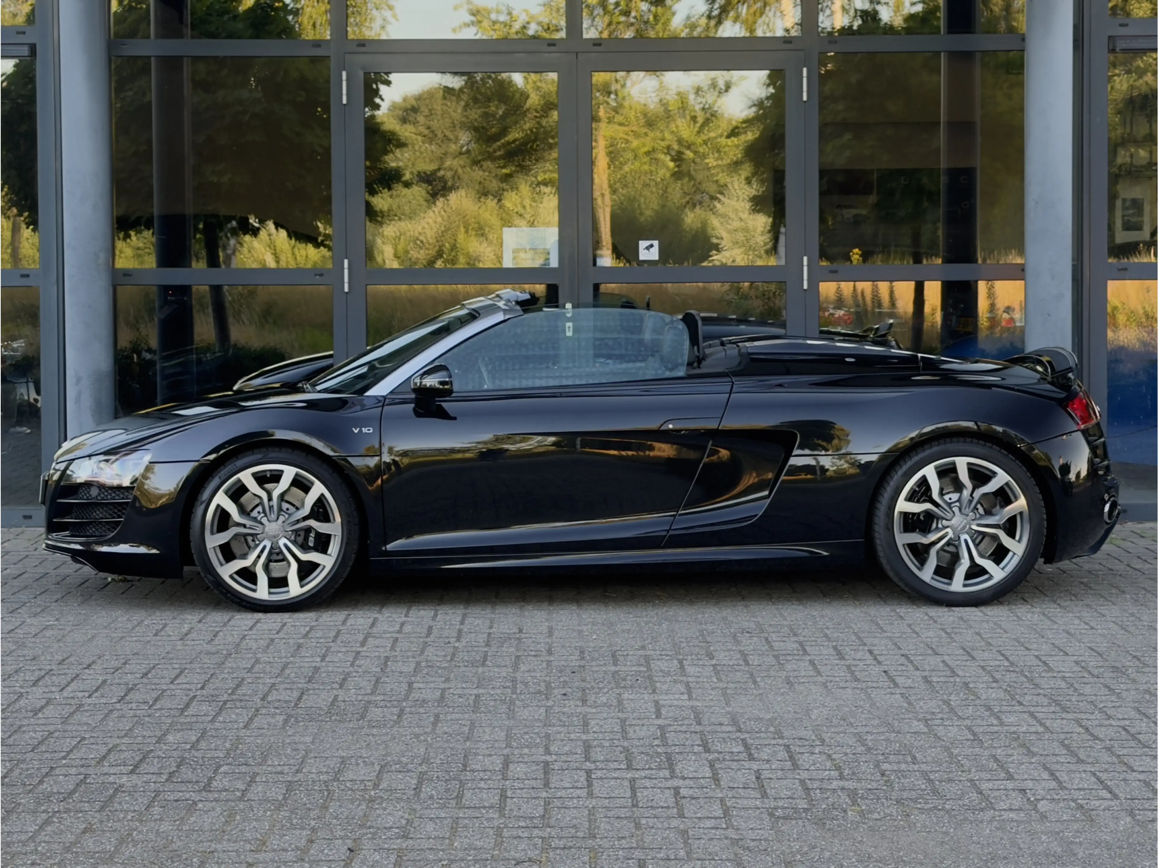 Audi R8 Spyder 5.2 V10 FSI, Carbon, Magnetic Ride, Bang & — photo 14