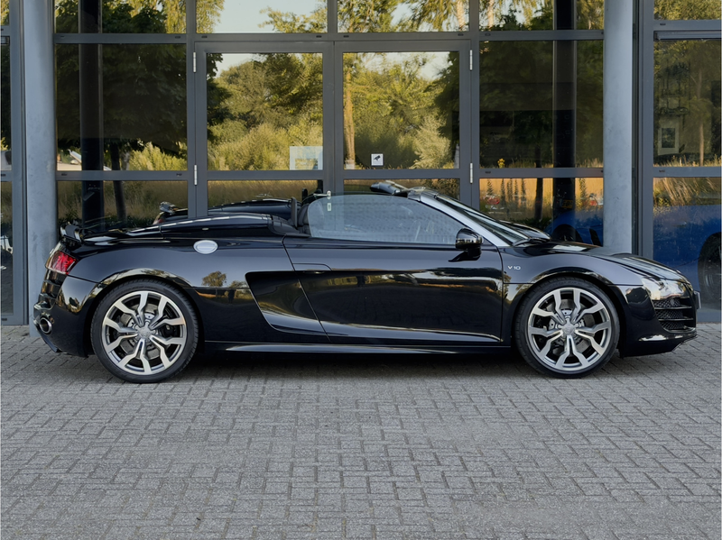 Audi R8 Spyder 5.2 V10 FSI, Carbon, Magnetic Ride, Bang & — photo 15