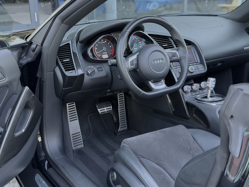 Audi R8 Spyder 5.2 V10 FSI, Carbon, Magnetic Ride, Bang & — photo 4