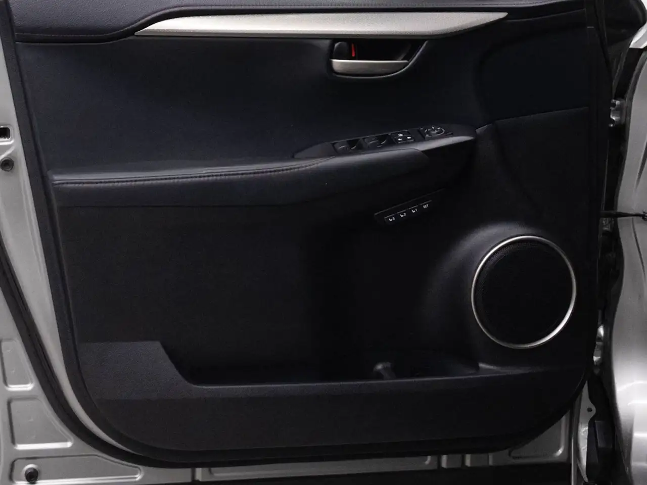 Lexus NX photo Lexus NX