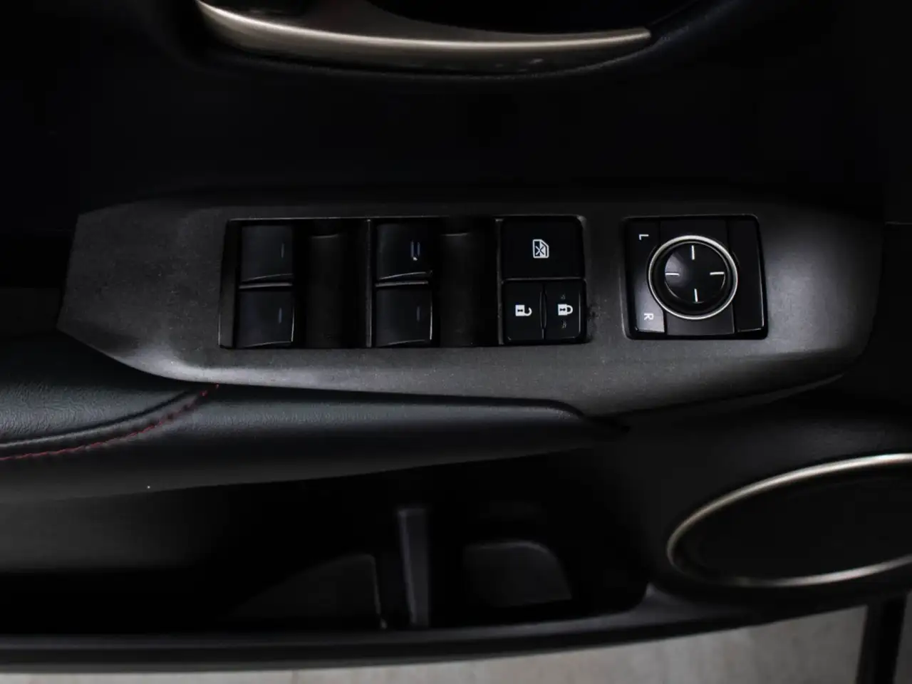 Lexus NX photo Lexus NX