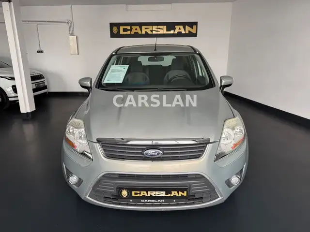 Ford Kuga view 3
