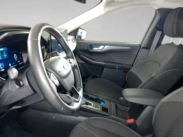 Ford Kuga view 4
