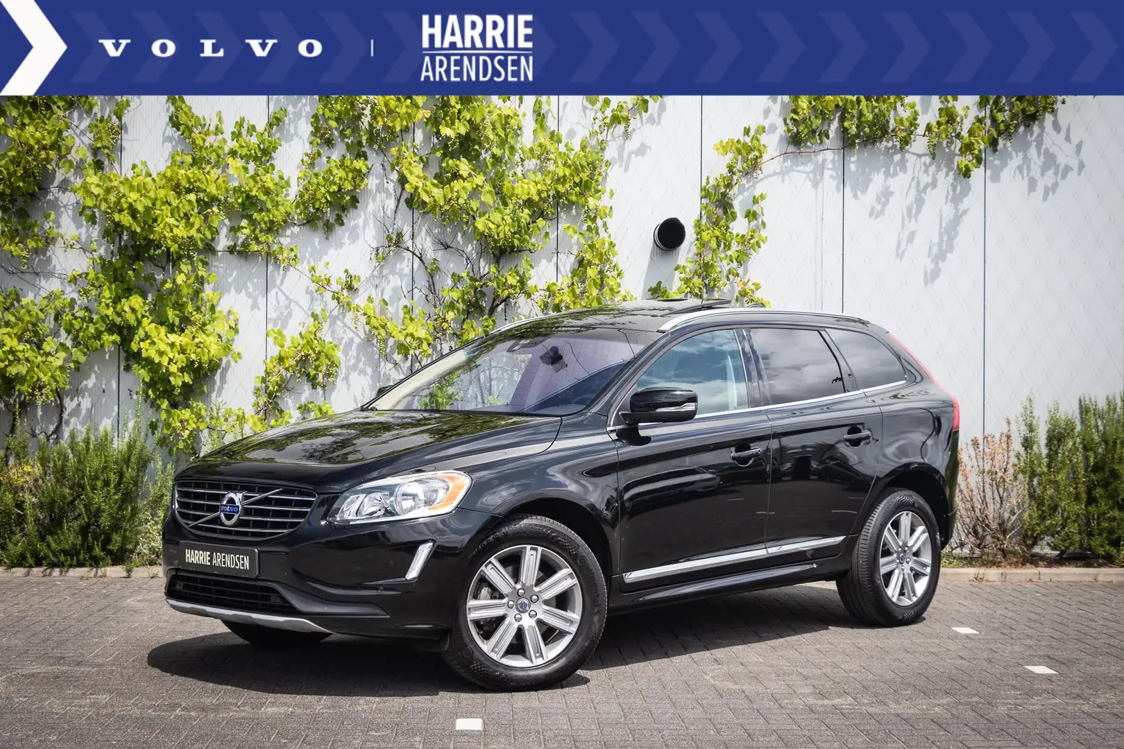 Volvo XC60 T5 Aut.8 Summum | Schuif/kanteldak | Leer | Elektr Zwart - 1