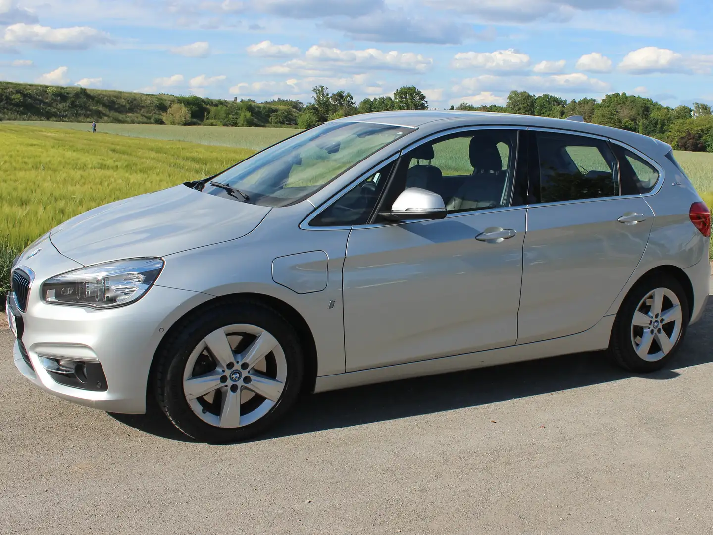 BMW 225 225xe iPerformance Active Tourer Luxury Line Silver - 2