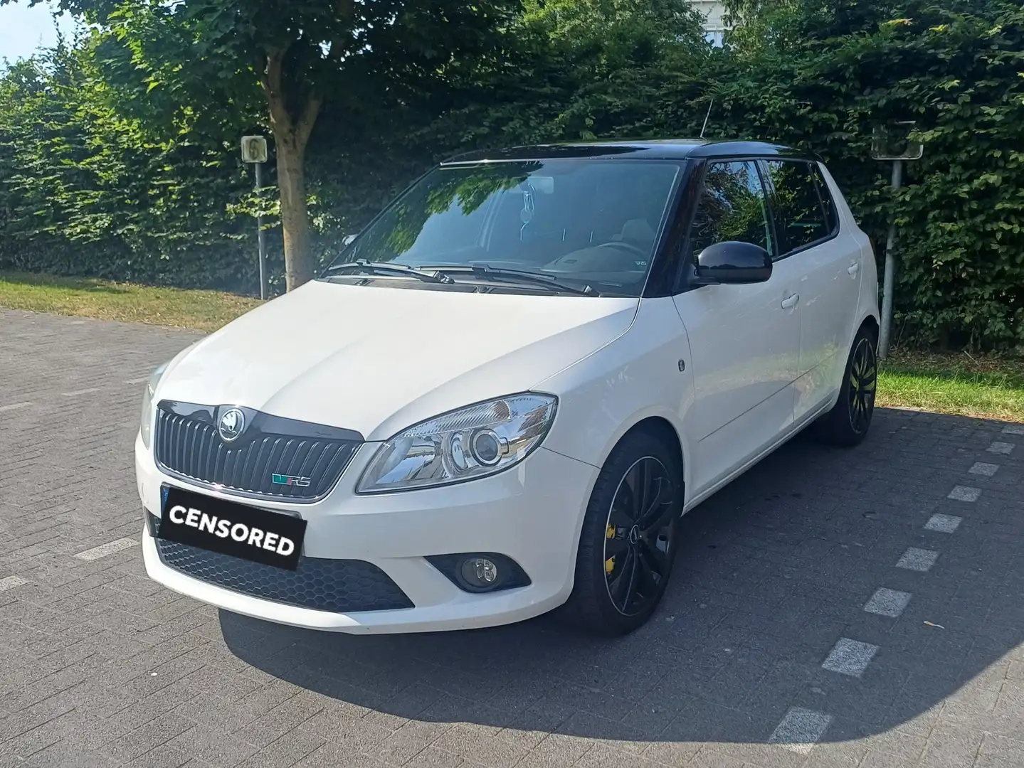 Skoda Fabia Fabia RS 1.4 essence Automatique Blanc - 1
