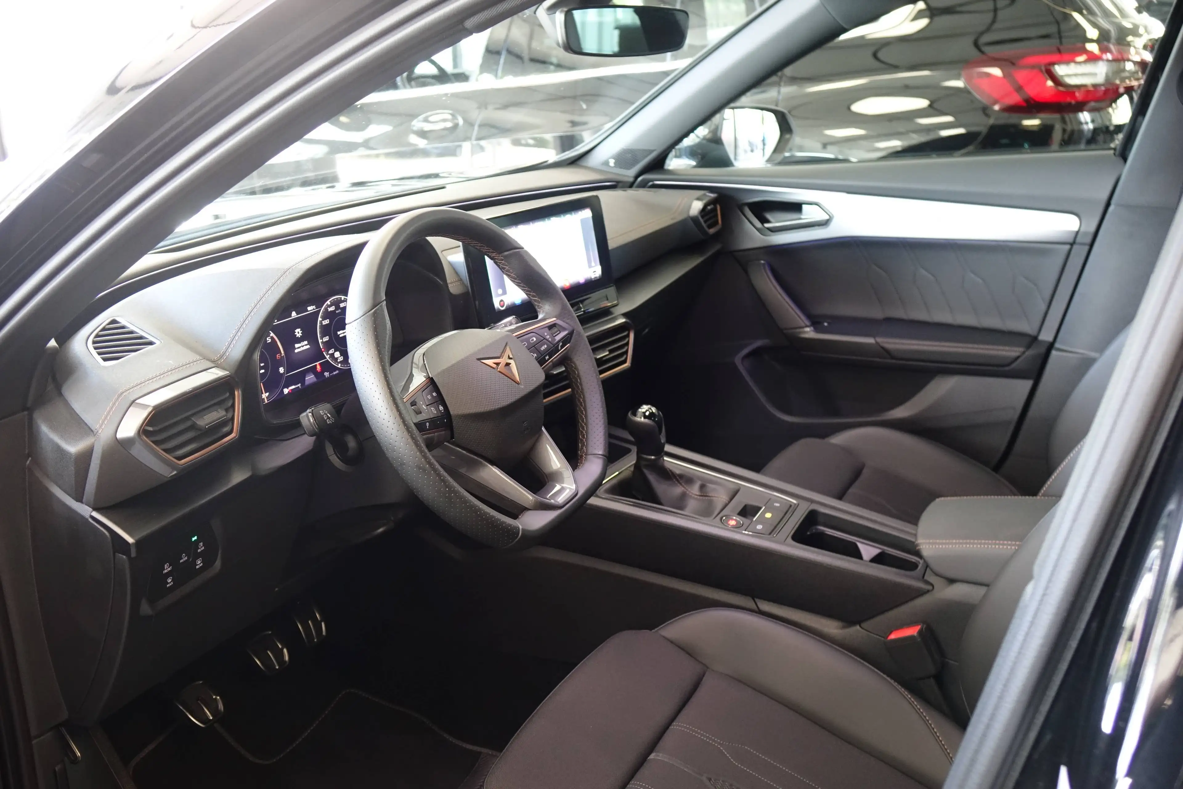 CUPRA Formentor 2.0 TDI +Memory+Beats+Matrix+Carbon+RFK+Sport-Schalensitze+ — photo 6