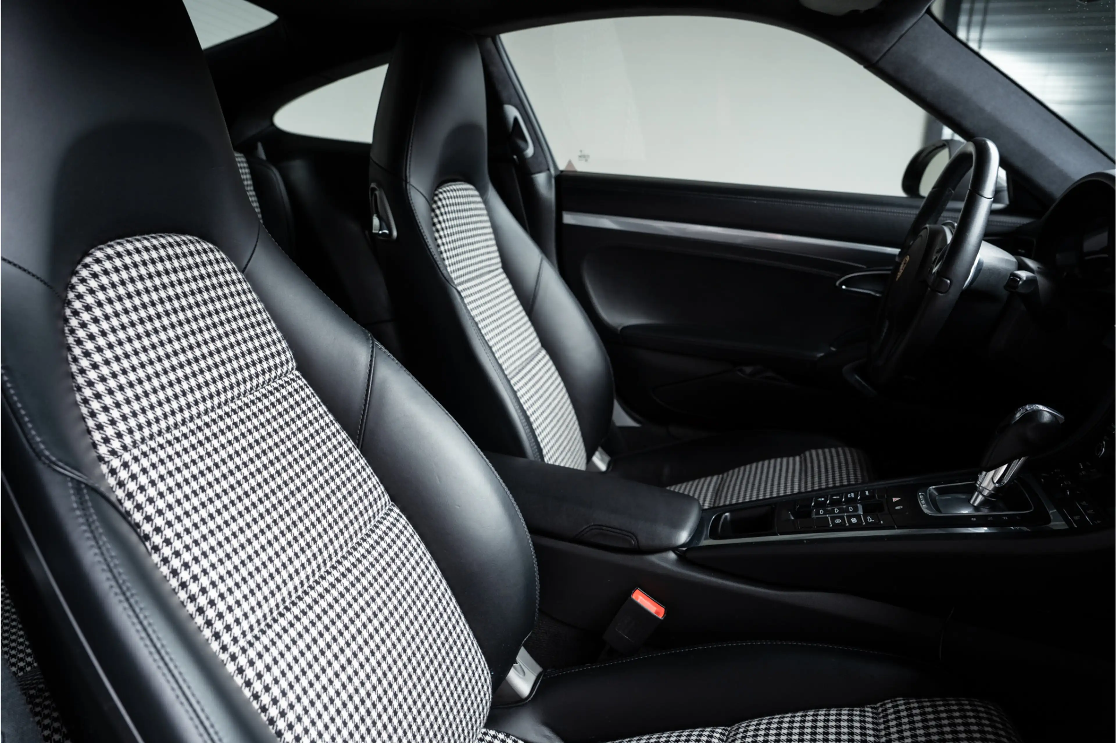 Porsche 991 3.8 Carrera 4S Pepita interieur | Sport Chrono — photo 10