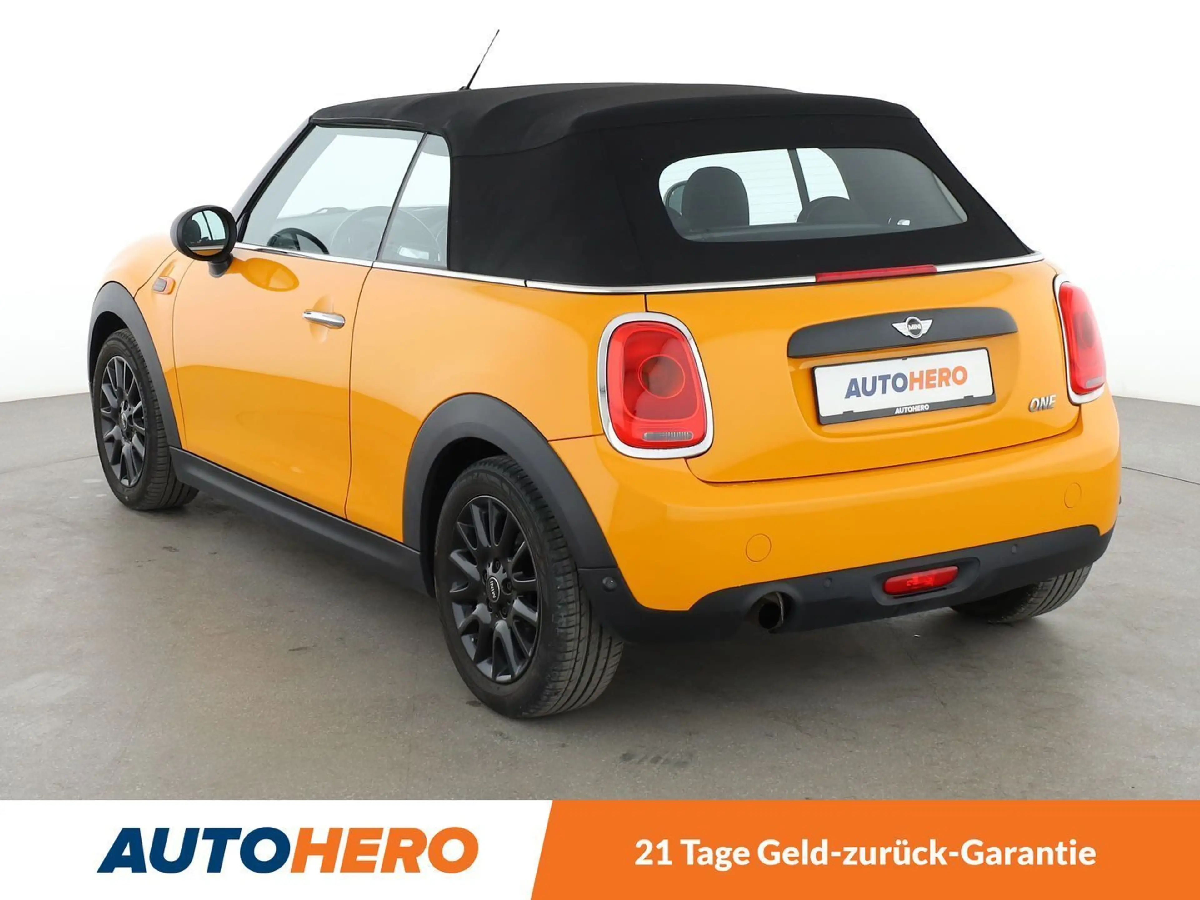 MINI One Cabrio One*PDC*ALU*KLIMA*BLUETOOTH* — photo 4