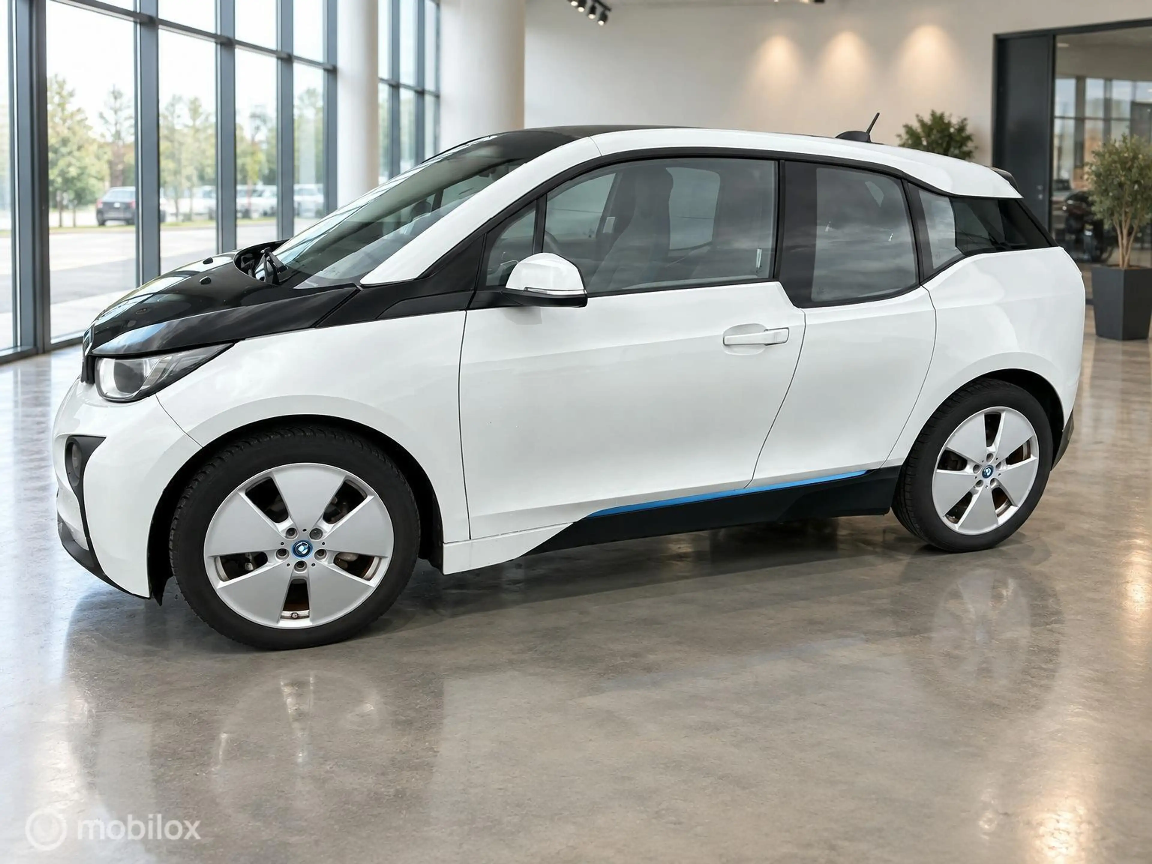 BMW i3 Basis Comfort | 22 kWh | SOH 79% | MOBA | 152.348 — photo 4