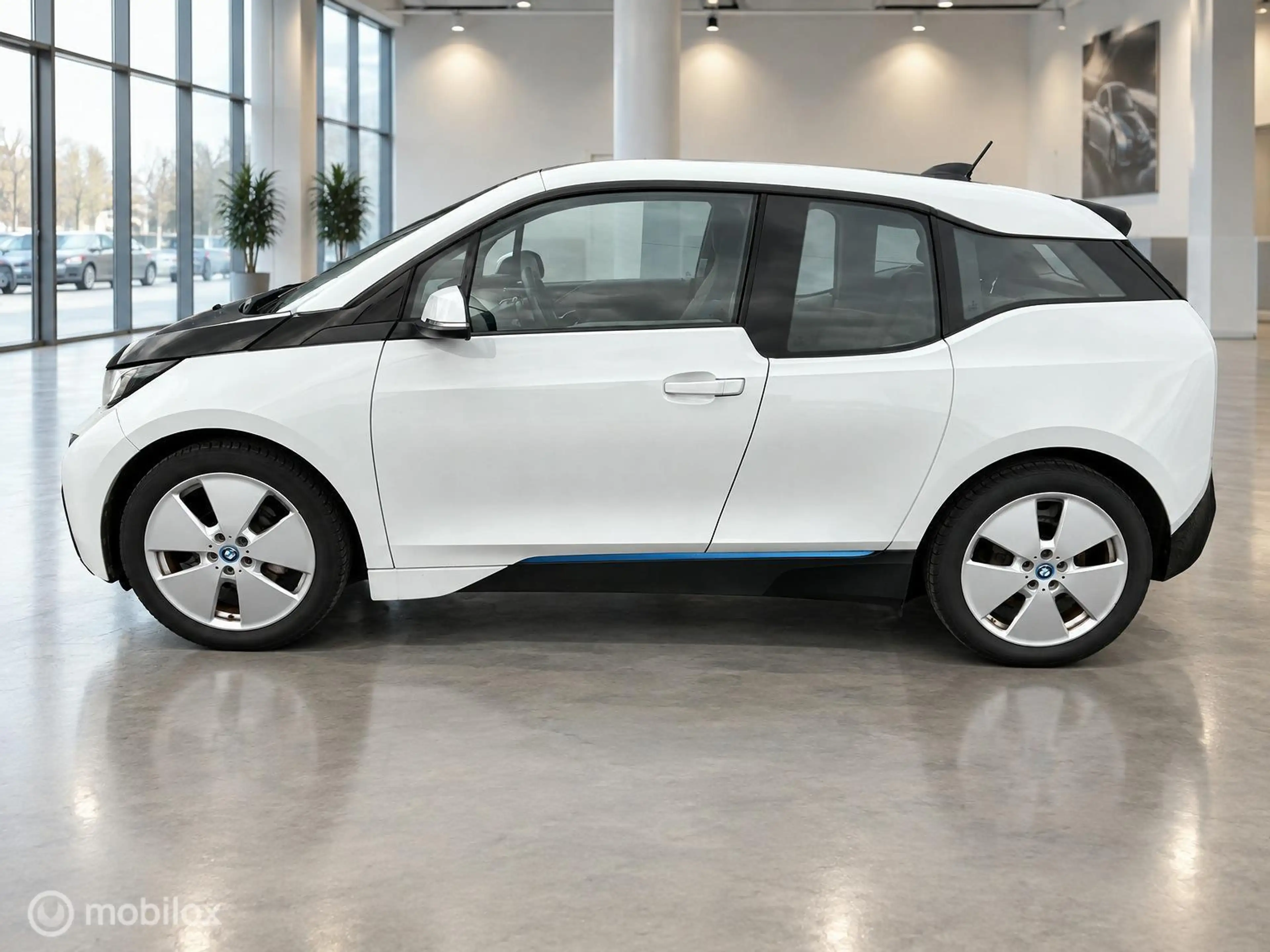 BMW i3 Basis Comfort | 22 kWh | SOH 79% | MOBA | 152.348 — photo 5