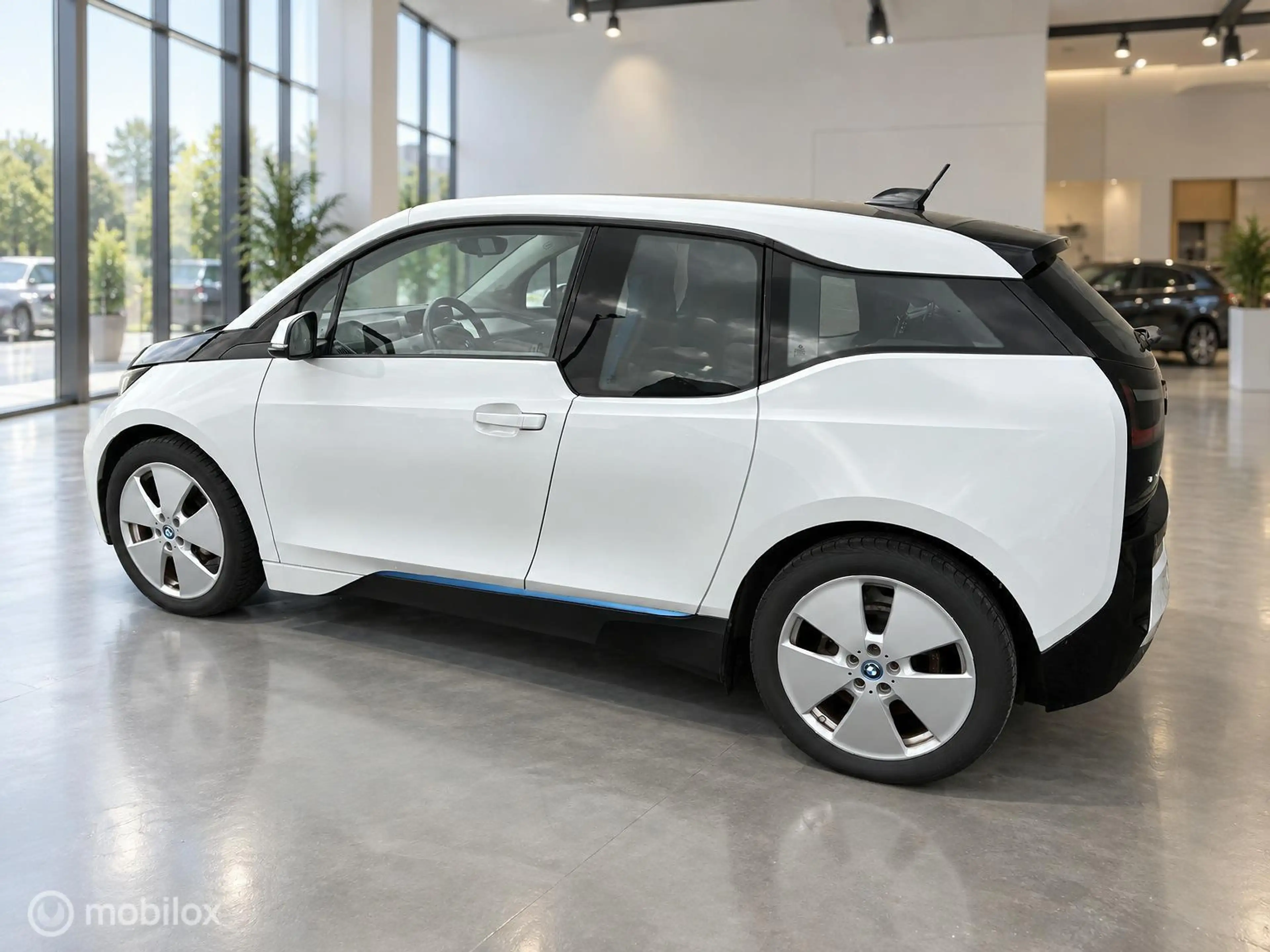 BMW i3 Basis Comfort | 22 kWh | SOH 79% | MOBA | 152.348 — photo 6