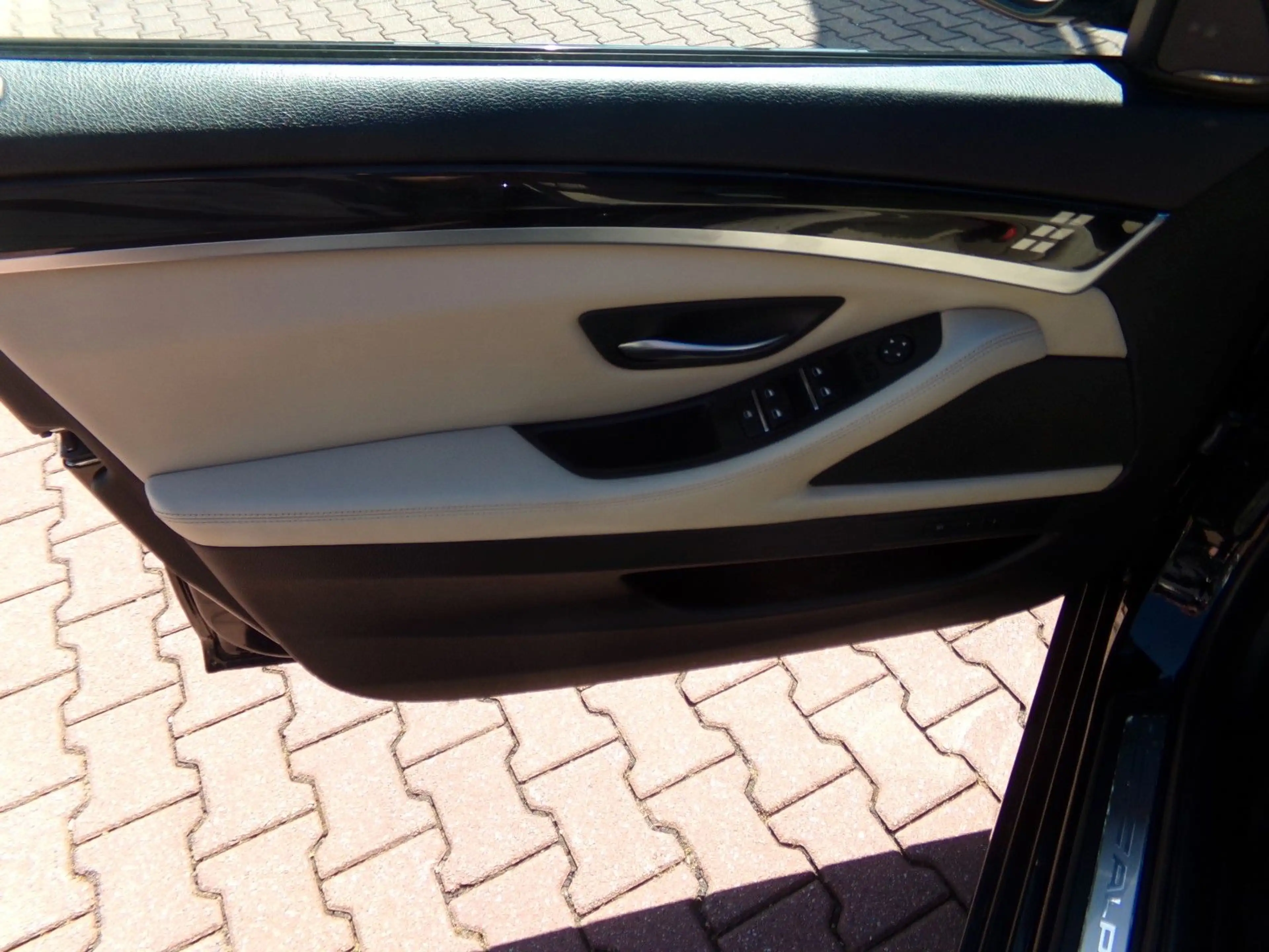 Alpina D5 3.0 Bi-Turbo Touring 1. Hand — photo 8