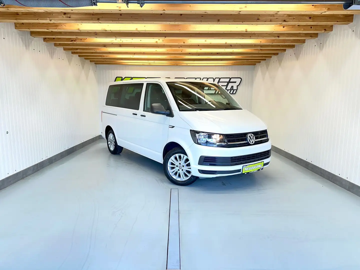 Volkswagen T6 Multivan 2.0 TDI DSG "SITZH*R-KAM*TEMP*CARPLAY" Weiß - 1