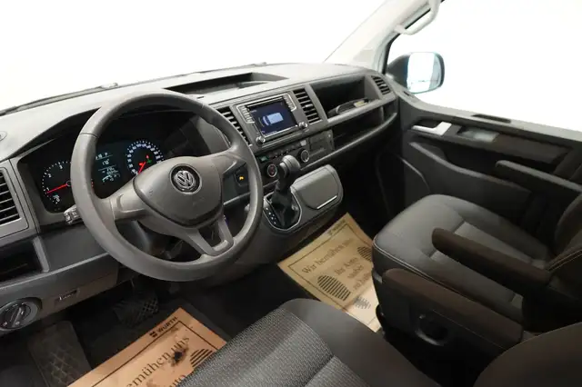 Volkswagen Multivan view 13