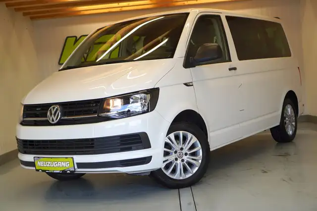 Volkswagen Multivan view 8