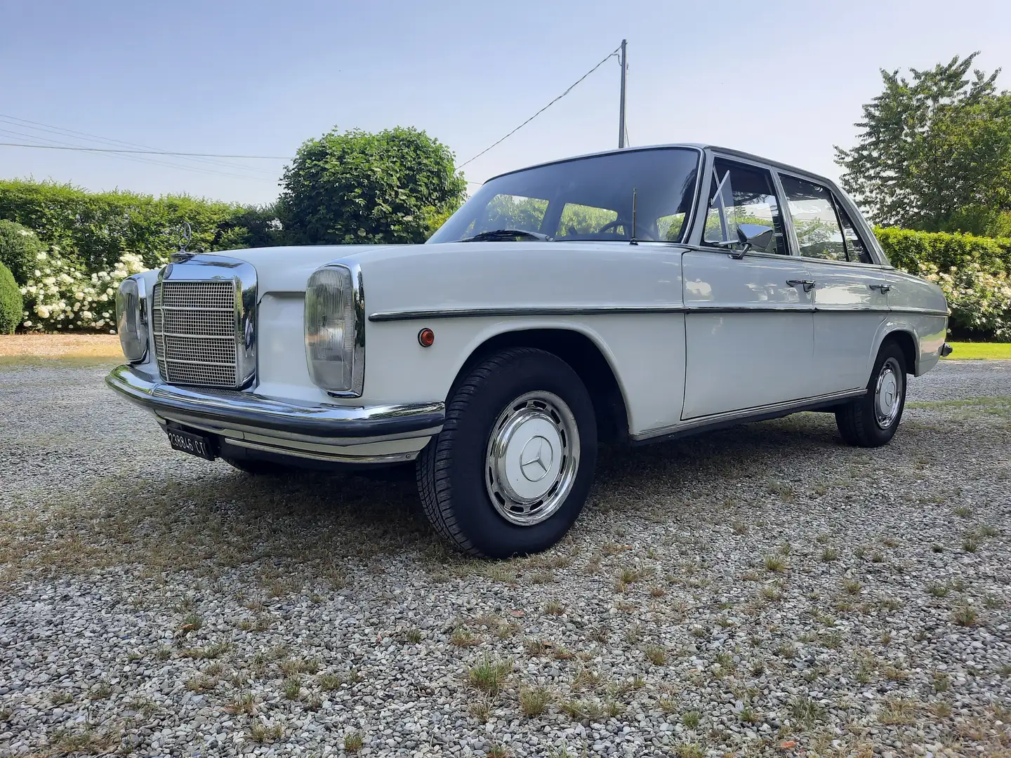 Mercedes-Benz 220 automatic Biały - 2