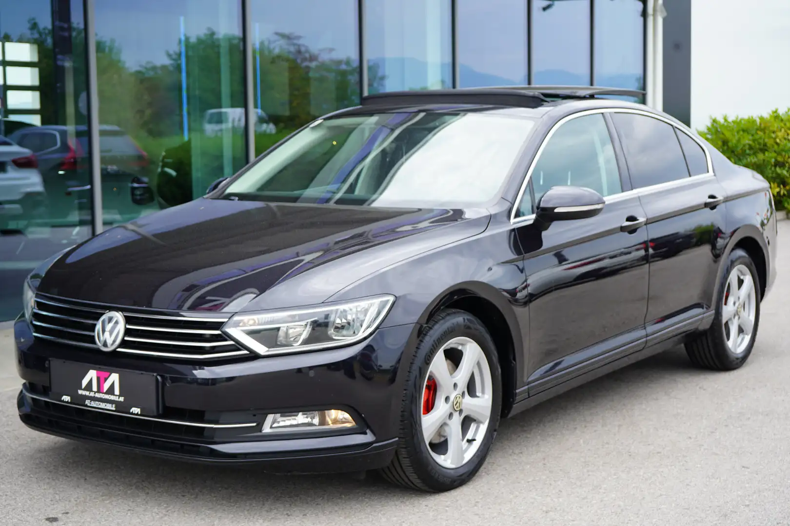 Volkswagen Passat Comfortline Schwarz - 2