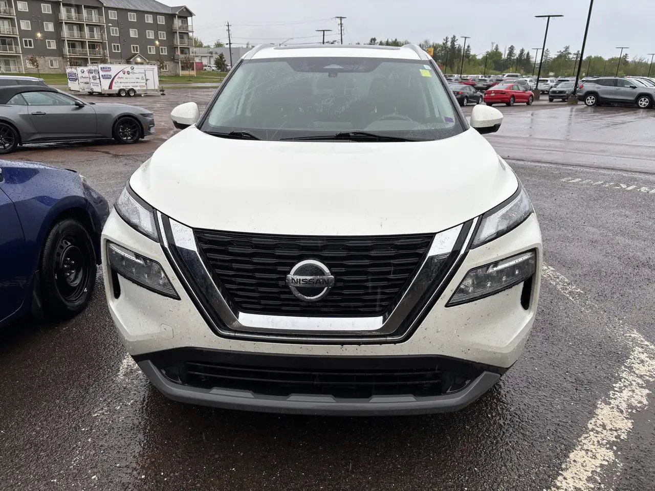 Nissan Rogue снимка Nissan Rogue