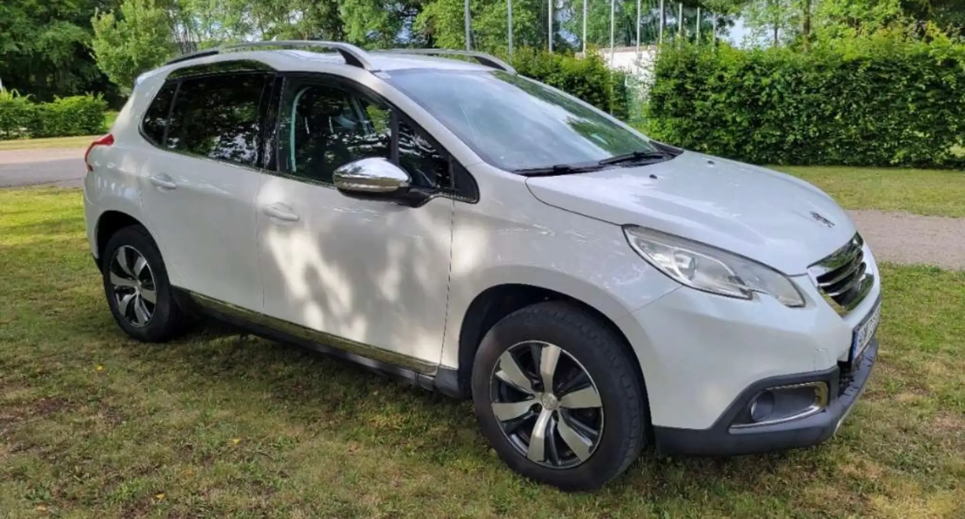 Peugeot 2008 2008 1,6 VTi Allure Allure Weiß - 1