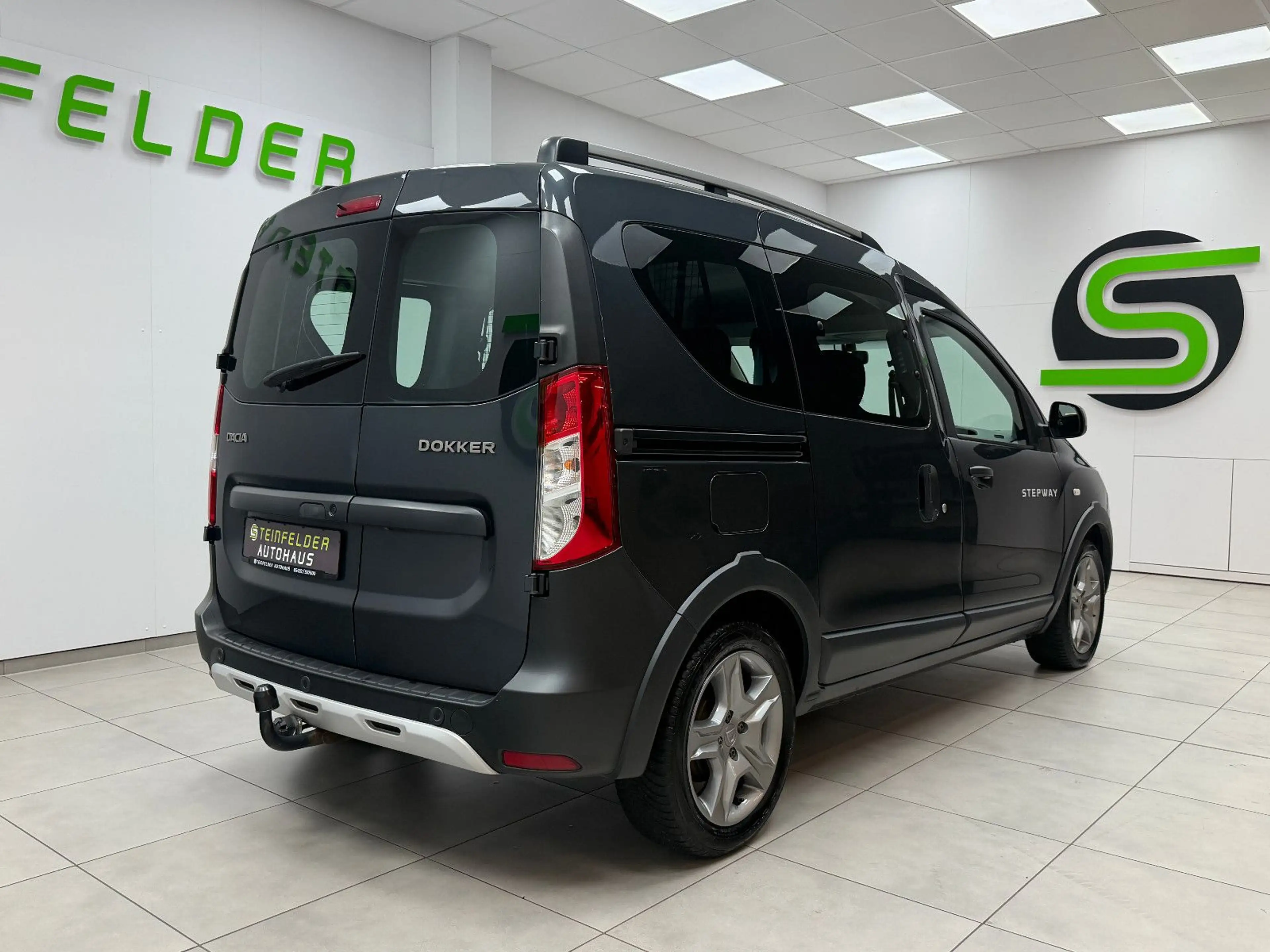 Dacia Dokker Stepway Plus TEMPOMAT / KAMERA / NAVI — photo 7