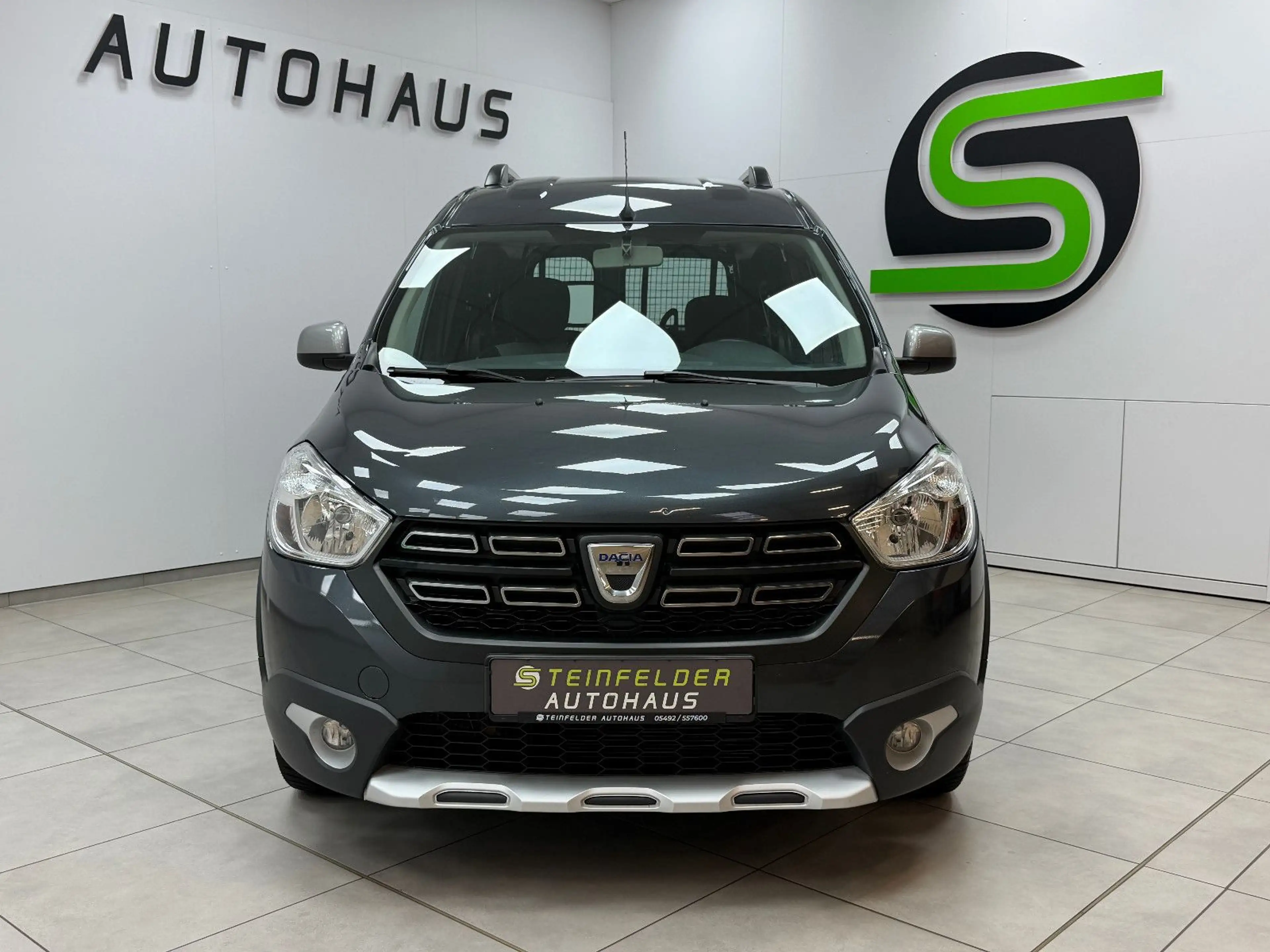 Dacia Dokker Stepway Plus TEMPOMAT / KAMERA / NAVI — photo 2