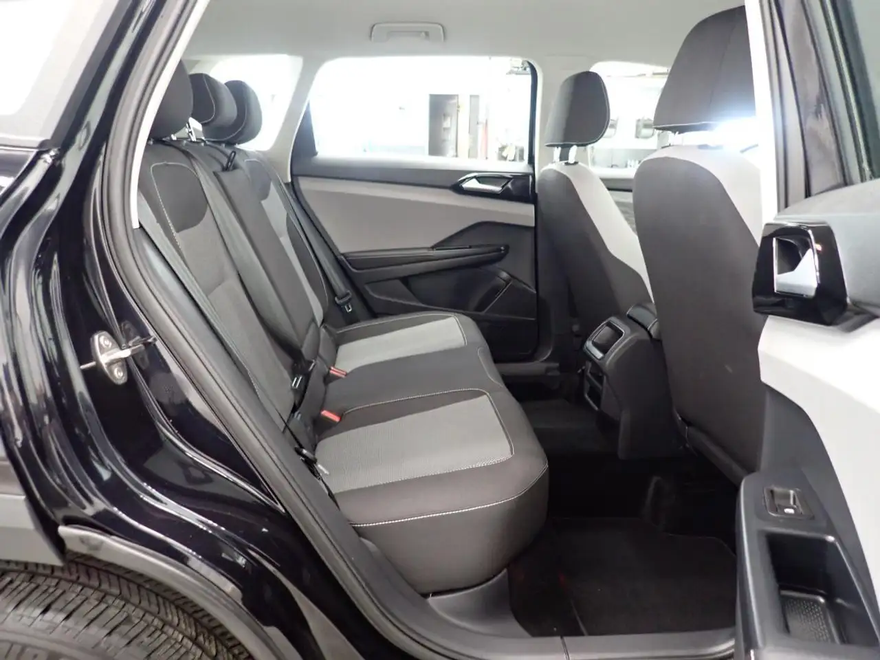 Volkswagen Taos снимка Volkswagen Taos