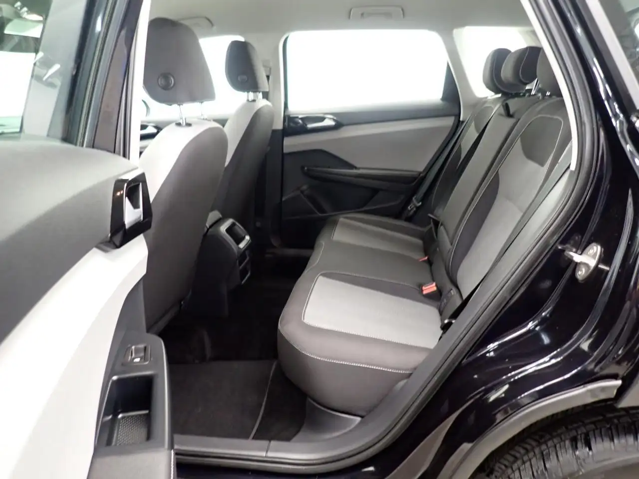 Volkswagen Taos снимка Volkswagen Taos