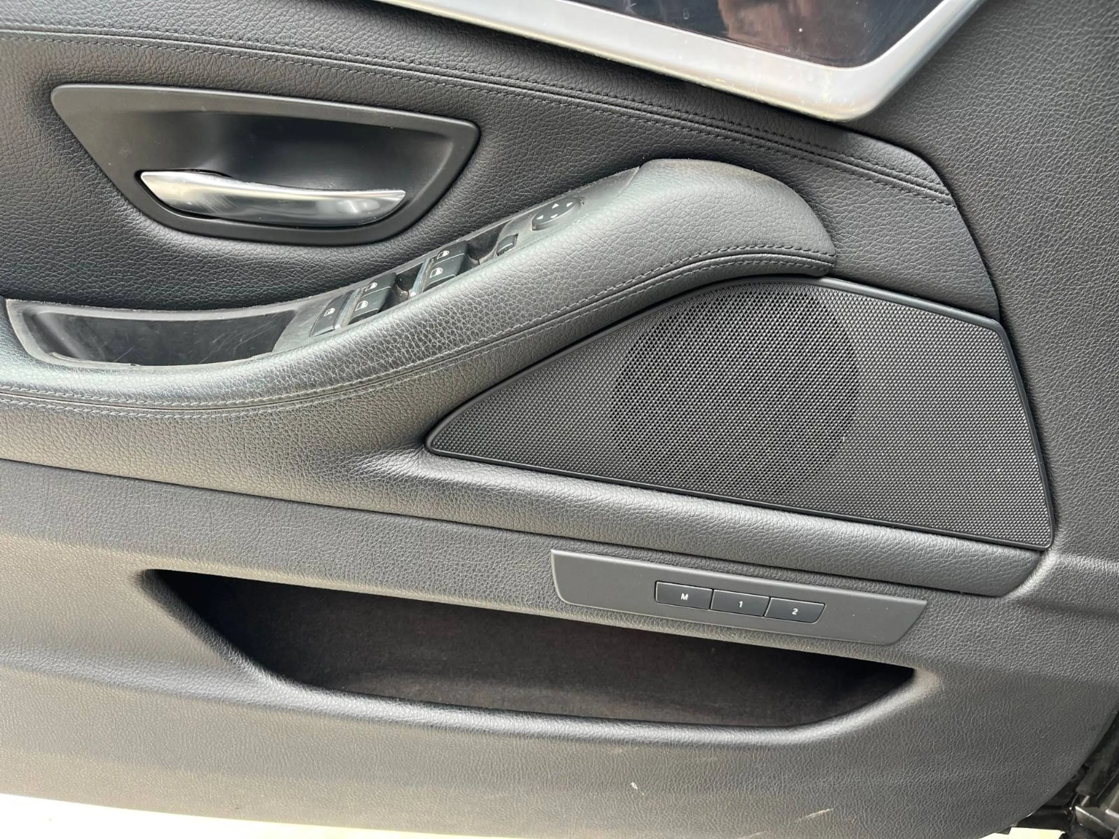 BMW 535 Gran Turismo 535 dXA — photo 15